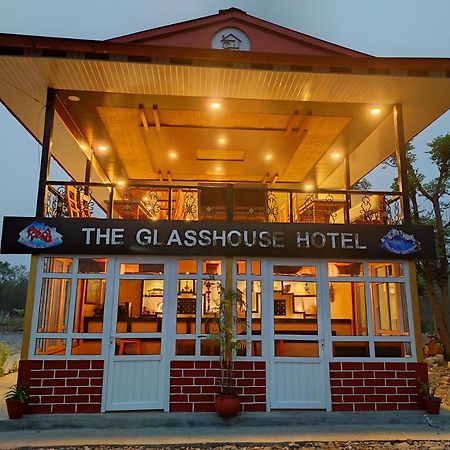 The Glasshouse Hotel Kawasoti Luaran gambar