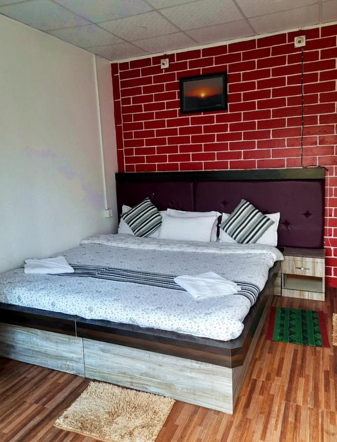 The Glasshouse Hotel Kawasoti Luaran gambar