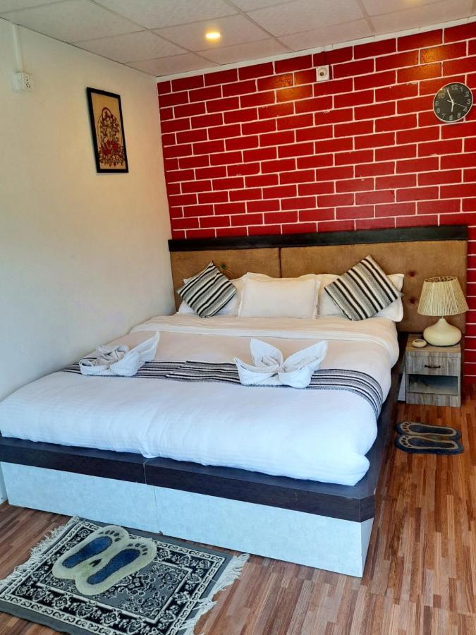 The Glasshouse Hotel Kawasoti Luaran gambar
