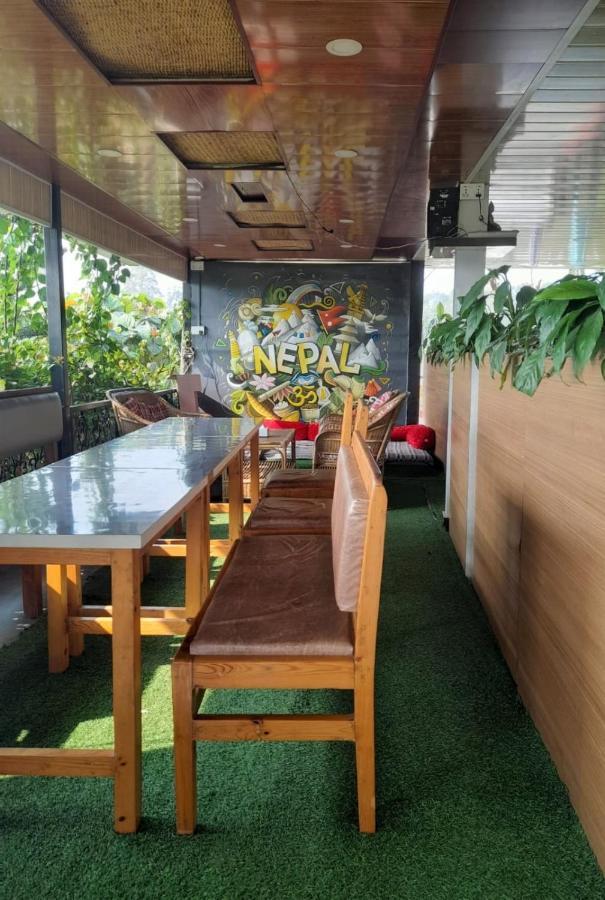 The Glasshouse Hotel Kawasoti Luaran gambar