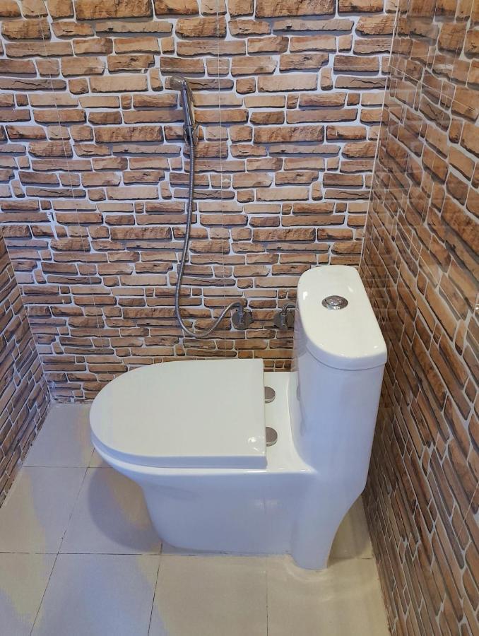 The Glasshouse Hotel Kawasoti Luaran gambar