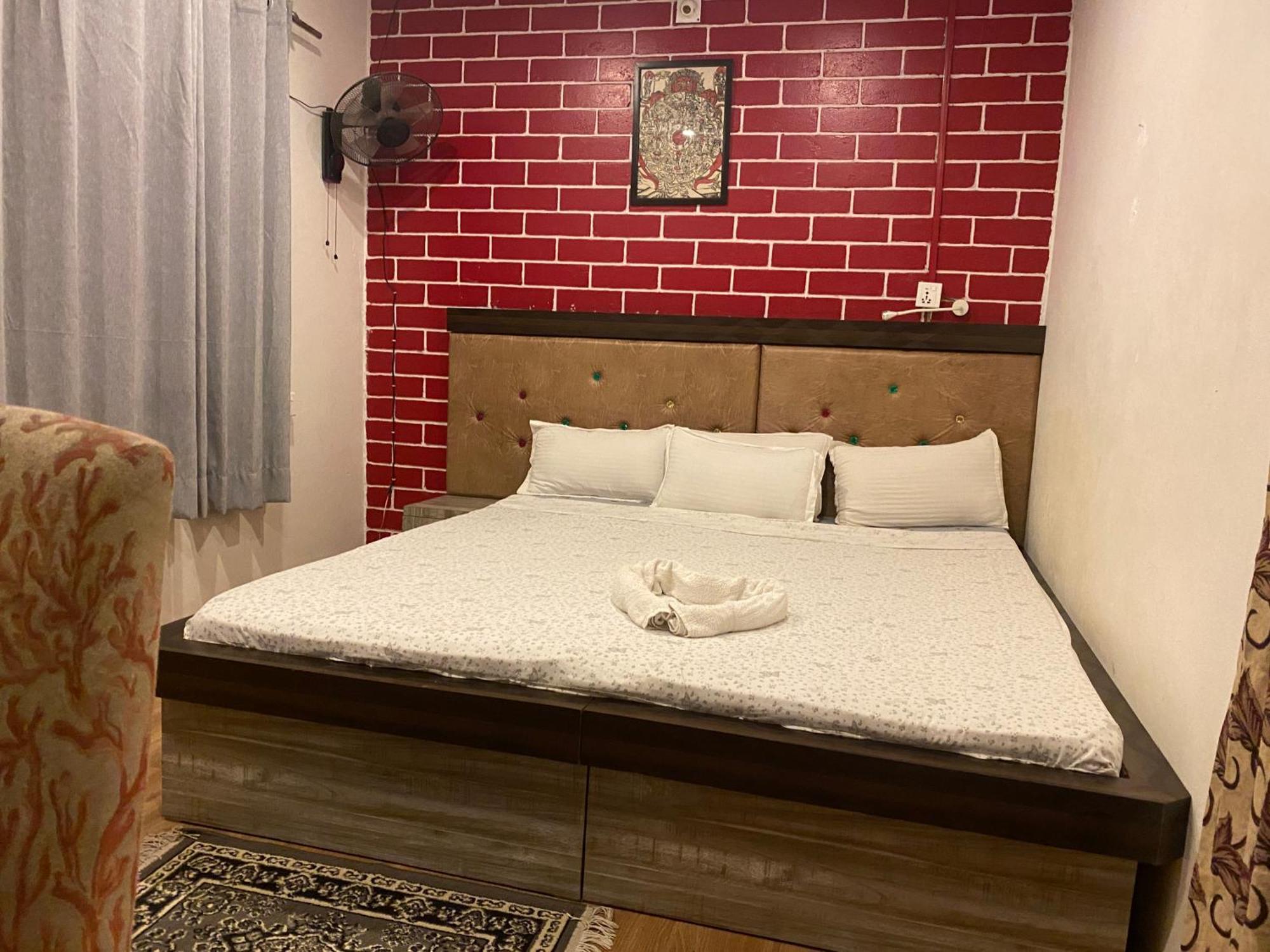 The Glasshouse Hotel Kawasoti Luaran gambar
