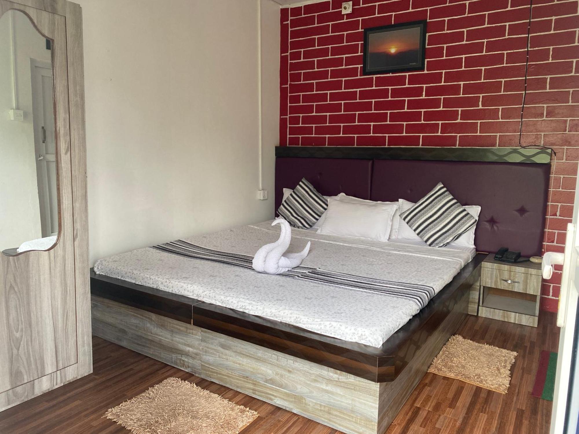 The Glasshouse Hotel Kawasoti Luaran gambar
